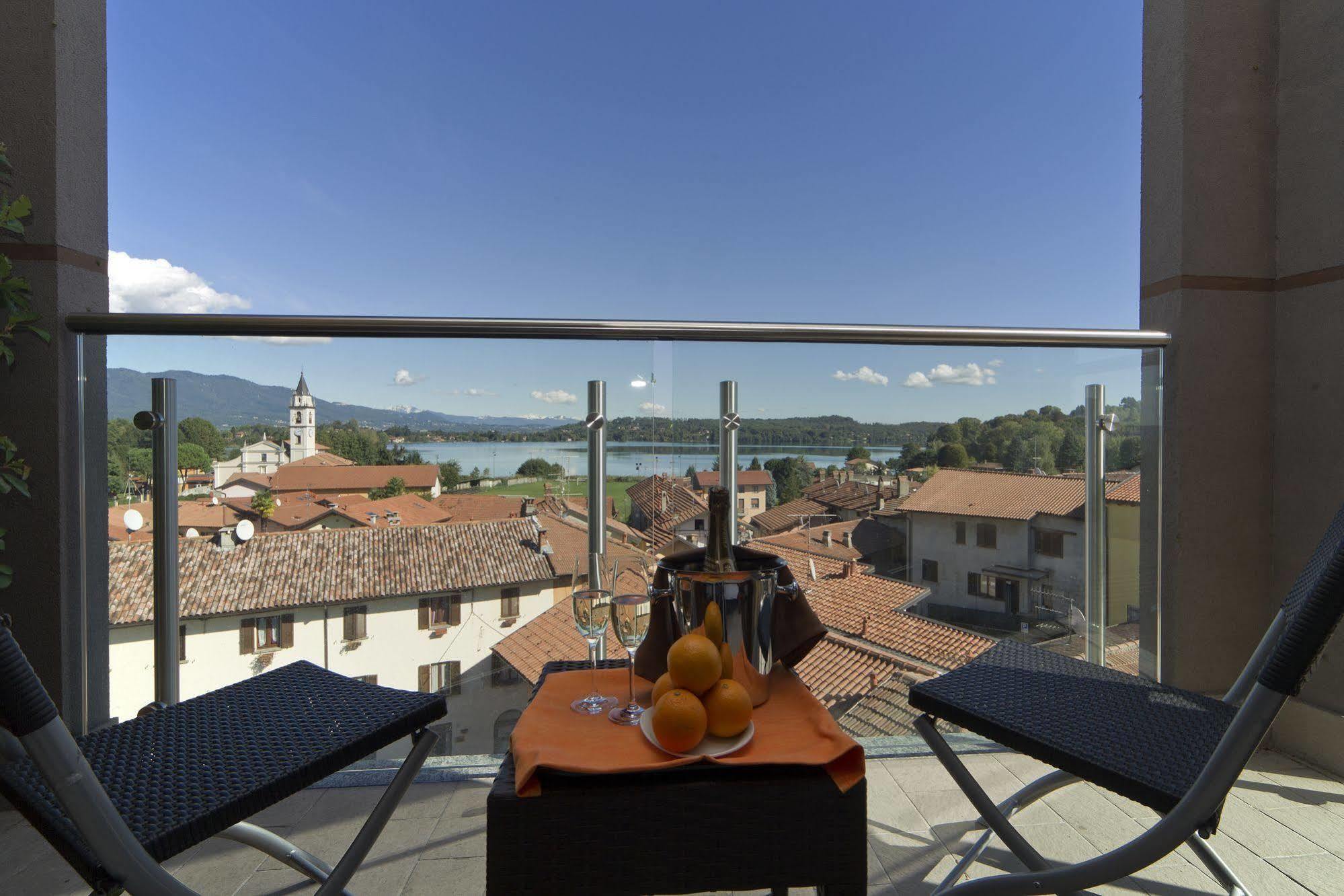 Hotel La Locanda Cadrezzate Exterior photo